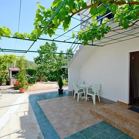 Apartment With Parking Space - 17318