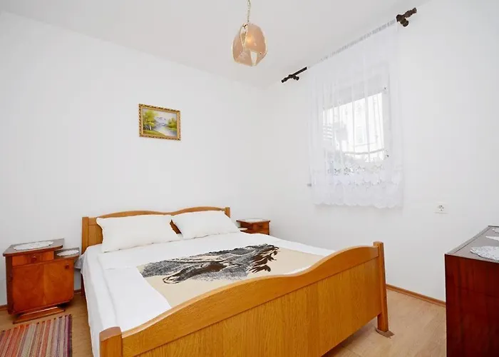 With Parking Space - 17318 Daire